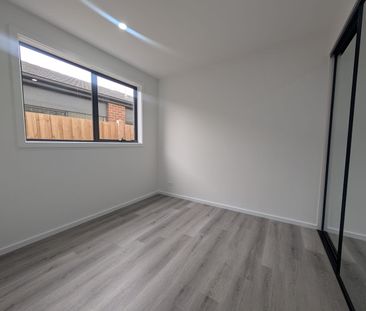 Brand New + 2 Master Ensuites - Photo 3