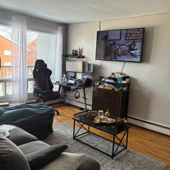 📍 Cession de bail – 3½ près de l’Université Laval – Juillet 2026 - Photo 1