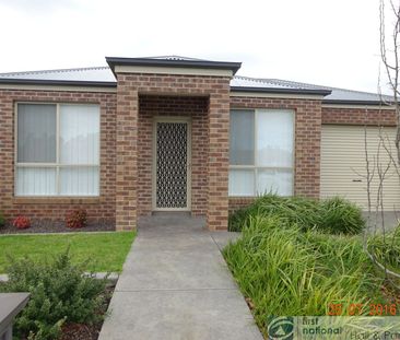 3 Springwood Avenue, Narre Warren - Photo 1