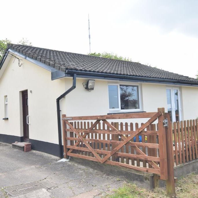 2 bedroom bungalow to rent - Photo 1