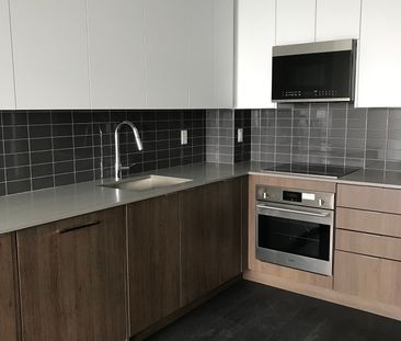 For Lease - 297 Oakwalk Drive Unit# 2005, Oakville, Ontario - Photo 1