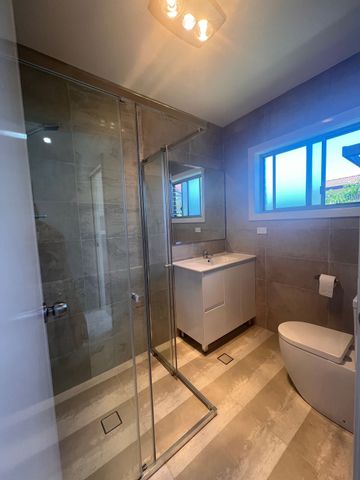 MODERN GRANNY FLAT IN PRIME LOCATION - Photo 5