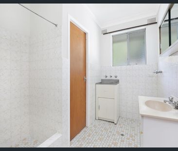 Convenient Location And Close To The Beach! - Photo 4