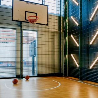 One Bed Apartment - Photo 1