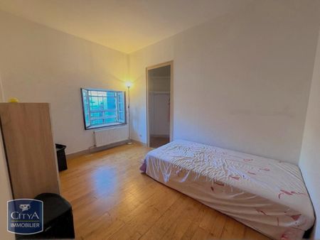 Location Appartement 3 pièces 78m² NEUVILLE SUR SAONE 69250 - Photo 2