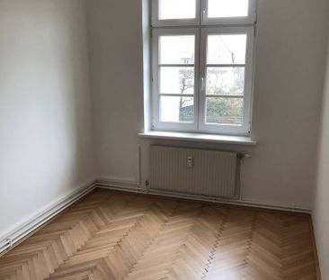 SANIERTER FAMILIENHIT! Leistbare 4 Zimmer Wohnung mit Balkon - Photo 1