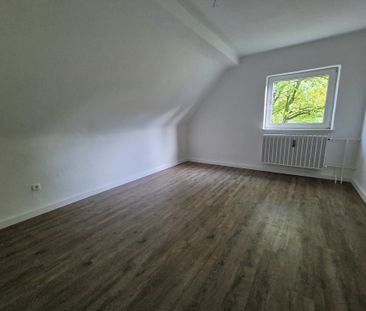 Ideal für Singles – Schicke Dachgeschosswohnung! - Foto 1