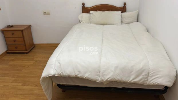 Piso en alquiler en Calle de Pizarro, cerca de Calle de Urzáiz - Photo 1