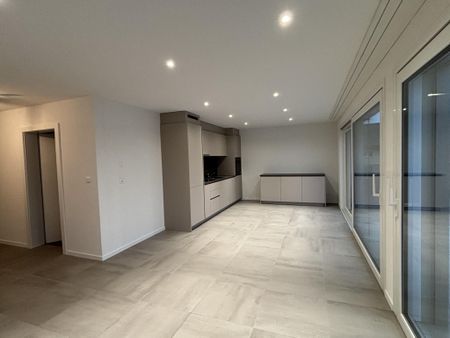 2190 - n°32 - 3.5 room penthouse apartment on the 3rd floor - Foto 2