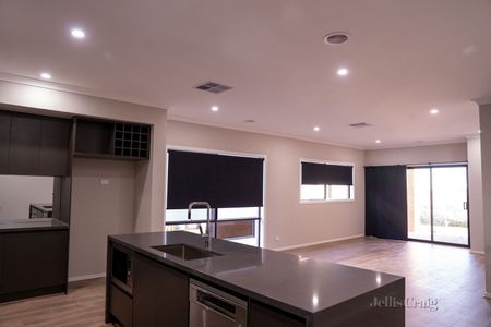 13 Crosby Street, Truganina - Photo 3