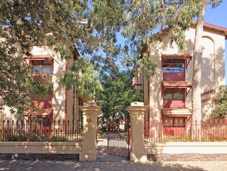 2/23 Moseley Street, Glenelg - Photo 5