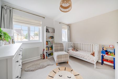 5 bedroom semi-detached house to rent - Photo 5