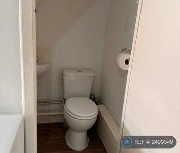 1 bedroom flat to rent - Photo 6