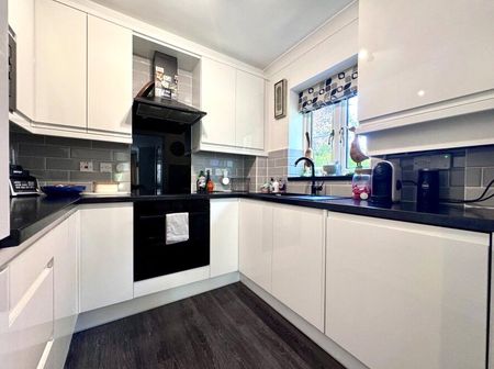Millennium Court, Basingstoke, RG21 - Photo 3