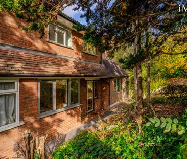 4 bedroom terraced house to rent - Photo 1