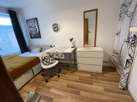 3 Bed Terraced House, Off London Road, LE2 - Photo 5