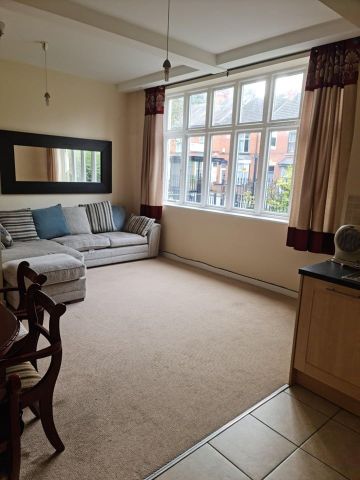 2 Bed Flat, Living, LE4 - Photo 2