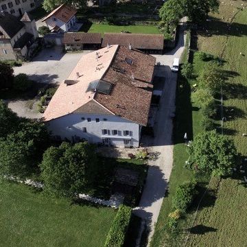 Très beau triplex 6 pièces atypique et tranquille avec jardin à Vessy - Foto 1