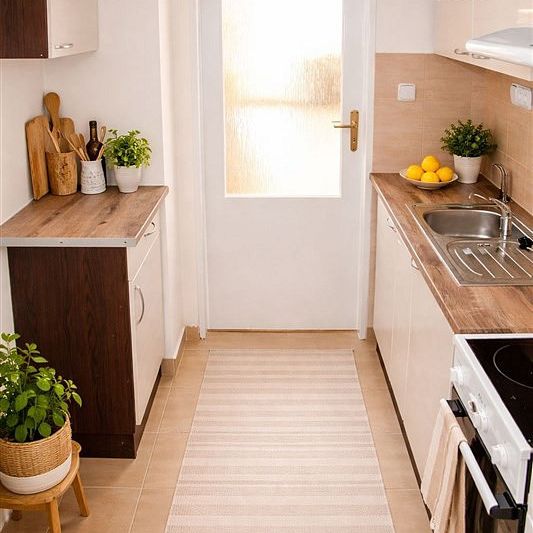 Pronájem bytu 1+1 30 m² - Photo 1