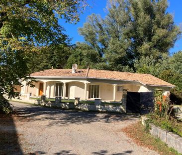 Location Maison 6 pièces 175m² LEOGNAN 33850 - Photo 1