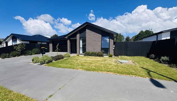 Halswell, 4 bedrooms - Photo 1