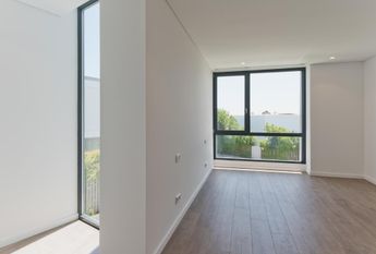5 Bedroom House with swimming pool, Carnaxide, Oeiras