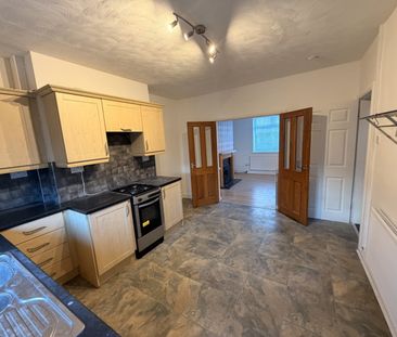 Bradley Lane, Standish, Wigan, WN6 0XF - Photo 6