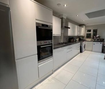 Room in a Shared House, Dunedin Road, E10 - Photo 2