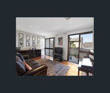 3 Bedroom Townhouse in Prime Balwyn Location - Photo 1