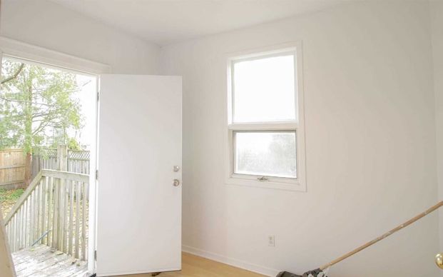 For Lease - 1354 Caroline Street, Burlington, Ontario - Photo 1