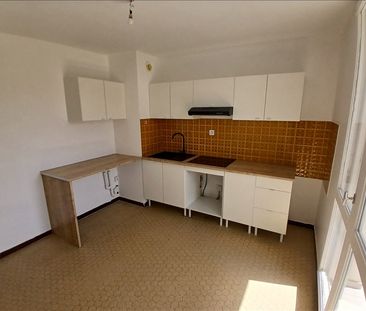 3 pièces - 65,5 m² - 4ème étage - Colocation non autorisée - Photo 6