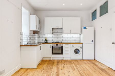 Marlborough Crescent, Chiswick, London, W4 flat to rent - Photo 2