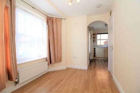 Holborn Crescent, Tattenhoe, Milton Keynes, MK4 - Photo 2