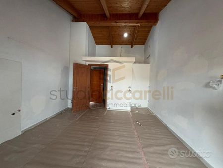 Appartamento Mansardato Arredato In Condominio - Foto 3