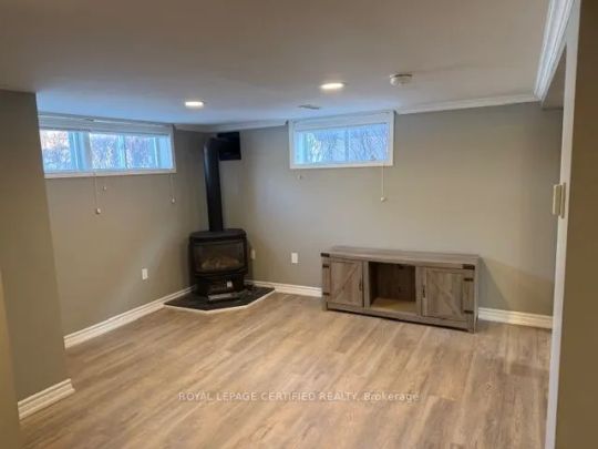 6 Prince Charles Drive #Lower - Photo 1