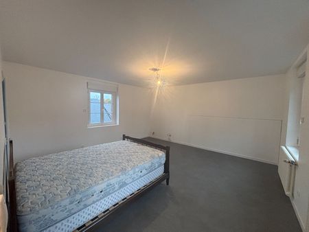 Location Maison 4 pièces 137m² - Photo 4