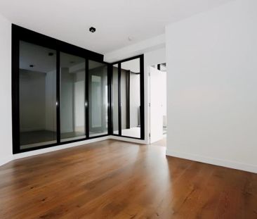 2 Bed, 1 Bath - Photo 2