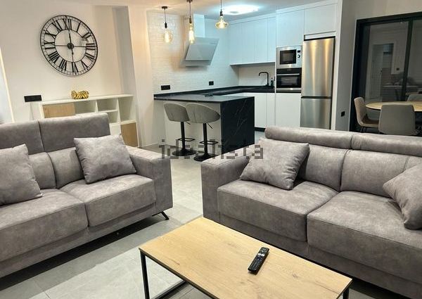 Alquiler de chalet pareado en Frigiliana