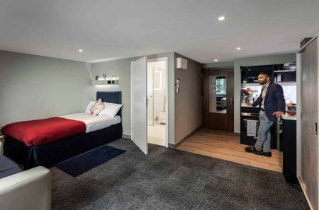 Sapphire Plus Studio - Photo 4