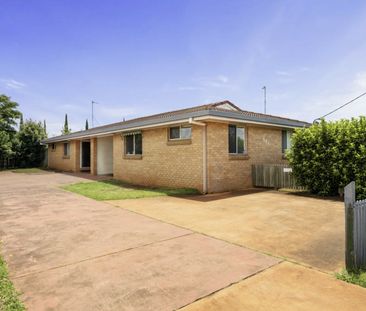 2/501 Stenner Street, Harristown - Photo 3