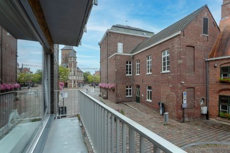 TE HUUR: Volledig gerenoveerd 2-slaapkamerappartement in het centrum van Tielt. - Photo 2