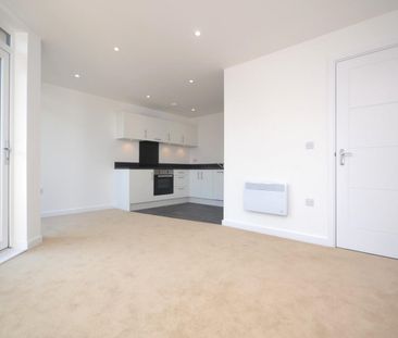 1 bedroom Flat To Let - Photo 1