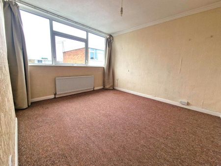 2 bedroom end of terrace house to rent - Photo 4