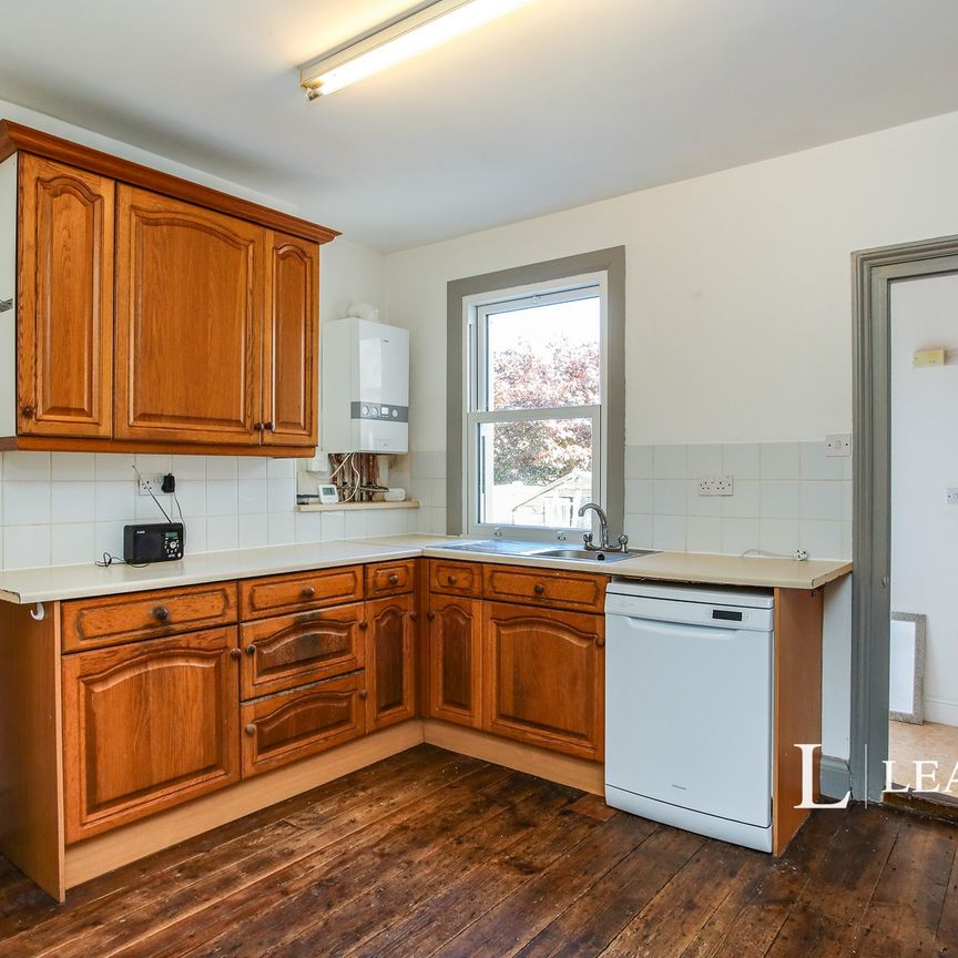 3 bedroom semi-detached to rent Lavender Hill, Tonbridge - Photo 1