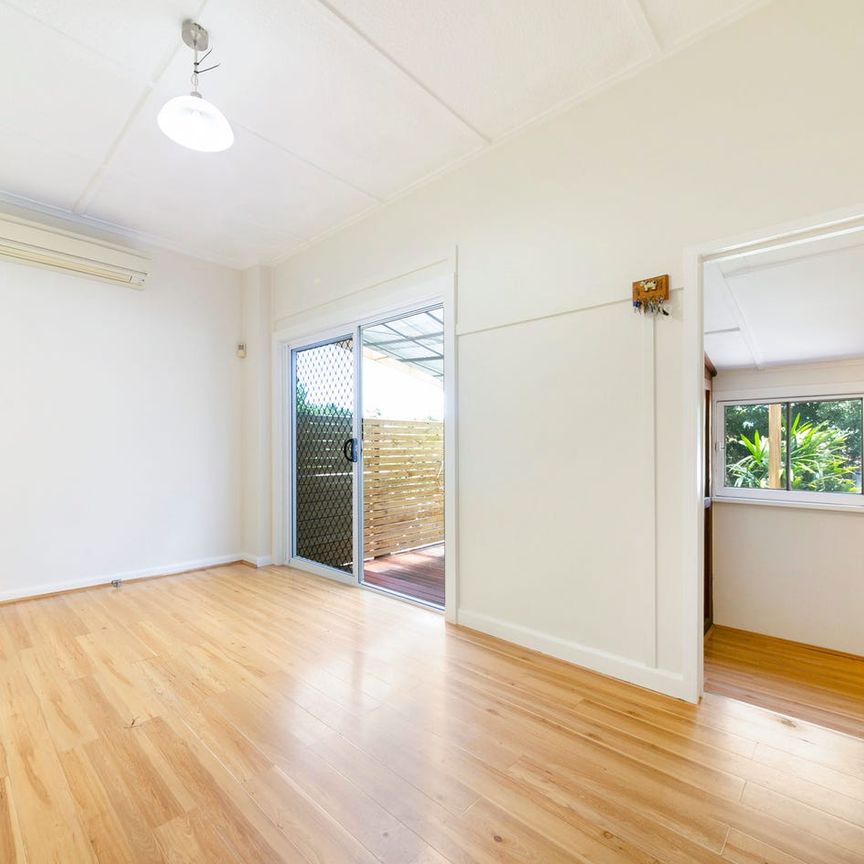 Renovated 3 bedroom home in leafy surrounds - Photo 1