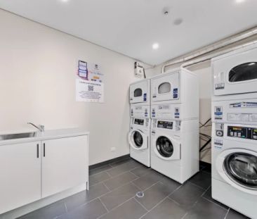 Castle Petersham, Sydney - Photo 4