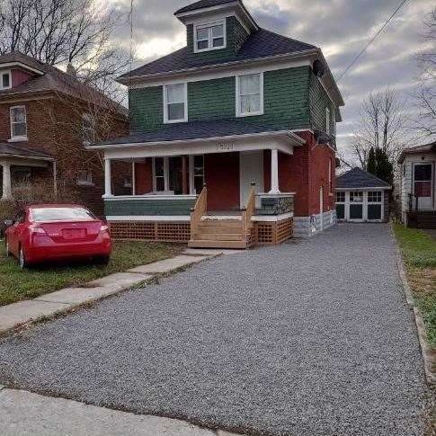 For Lease - 5928 Delaware Street, Niagara Falls, Ontario - Photo 1