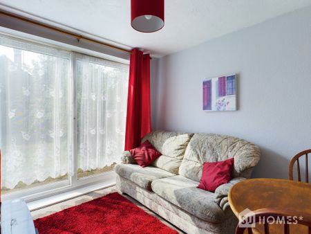 1 bed house / flat share to rent in Conifer Close, Colchester - Photo 3