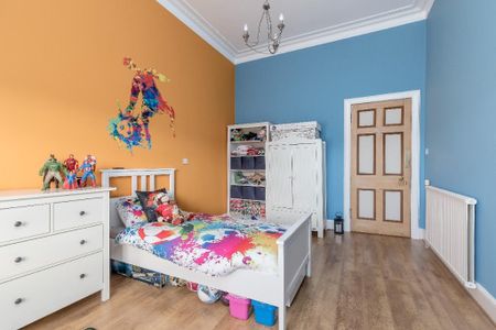 4 bedroom flat to rent - Photo 5