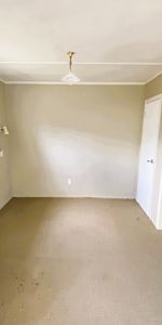 MCKEE AVENUE - Photo 4